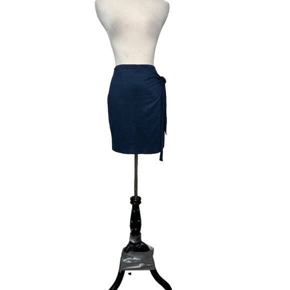 American Threads navy blue faux wrap pull on mini skirt size large - Picture 1 of 12